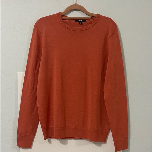 Uniqlo Women’s Crewneck Sweater - Persimmon/Burnt Orange/Rust-100% Wool, Large - Picture 2 of 4